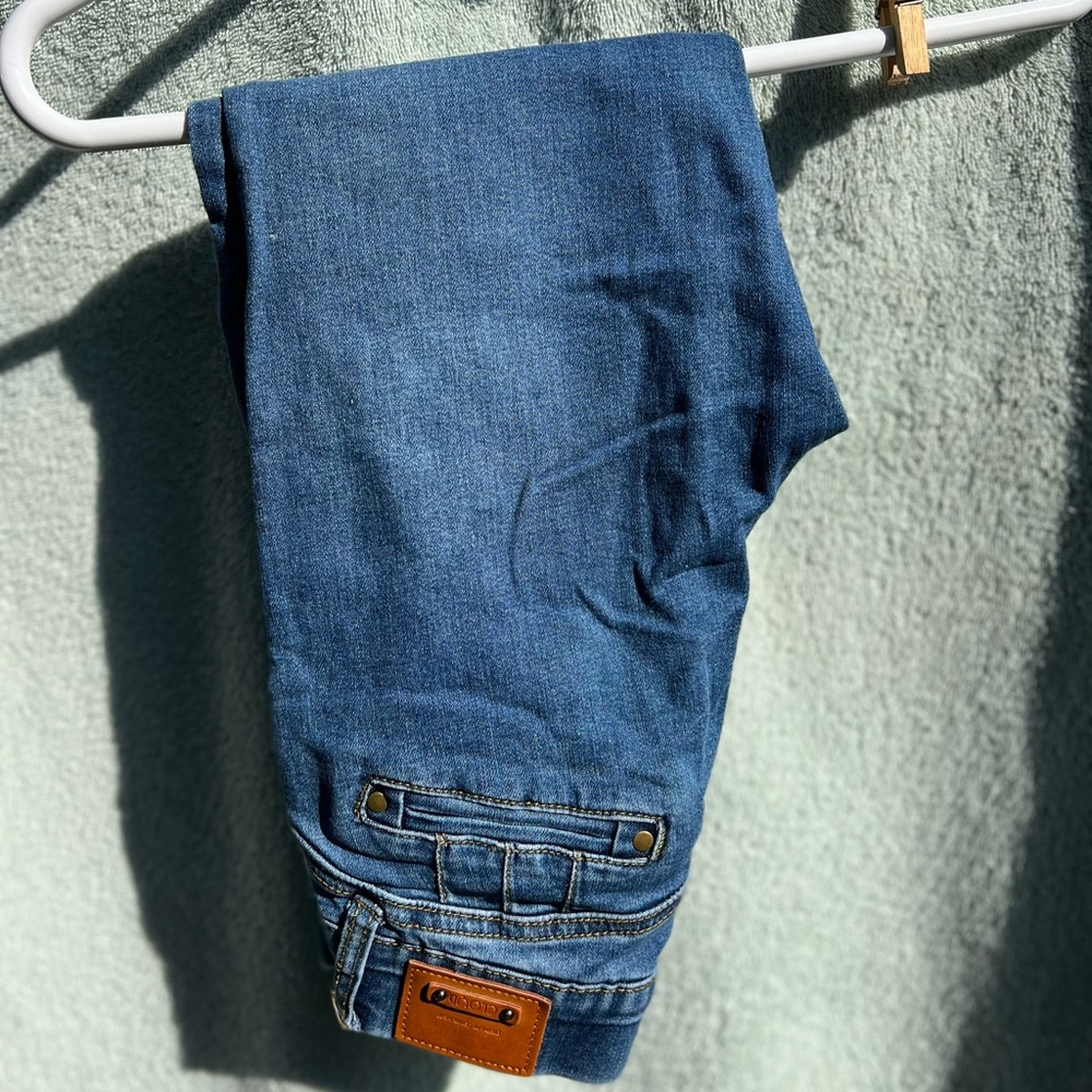 Womens skinny jeans